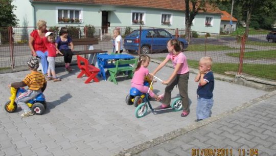 revitalizace dětského hřiště u MŠ (2).jpg